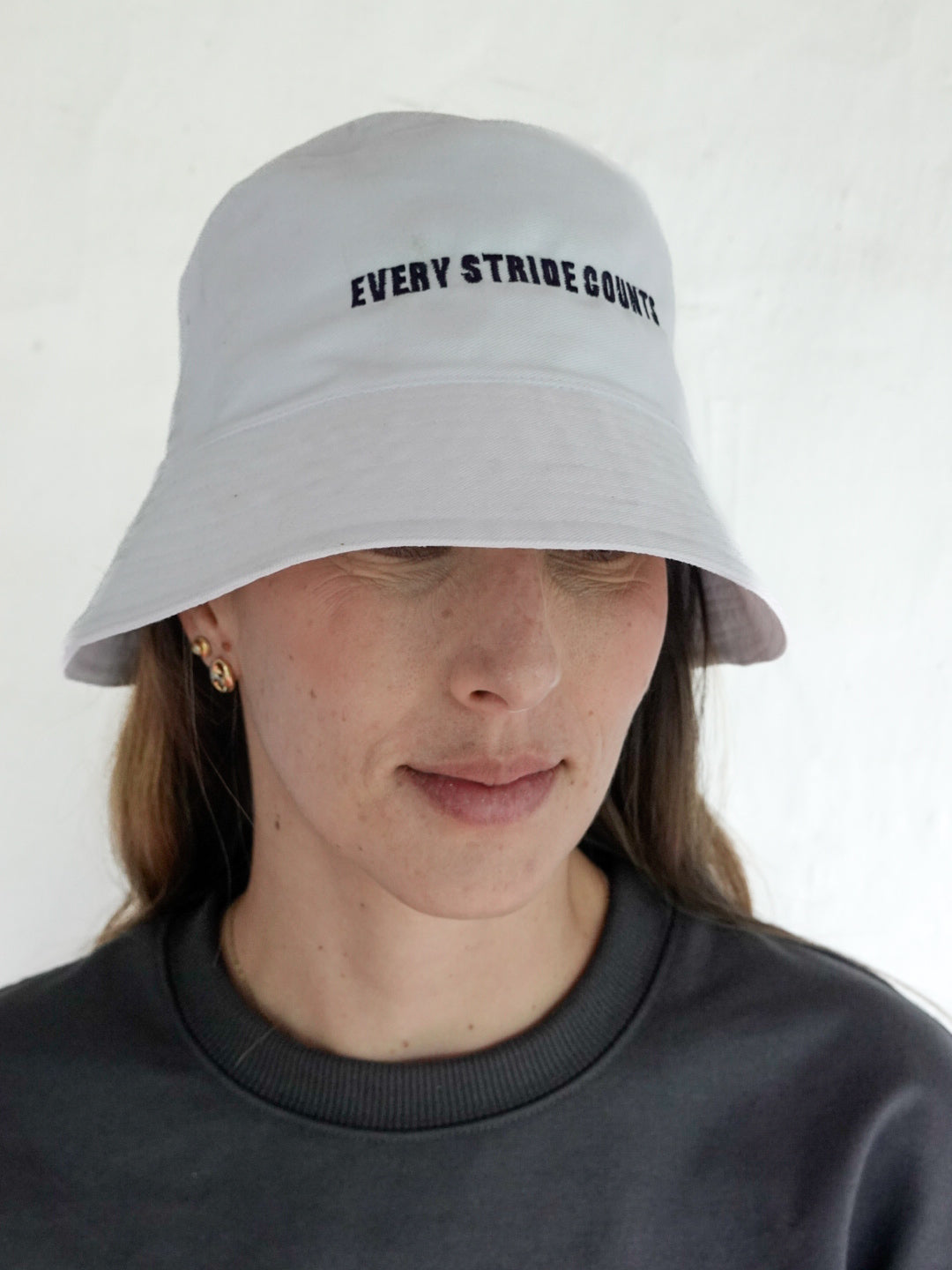 BUCKET HAT